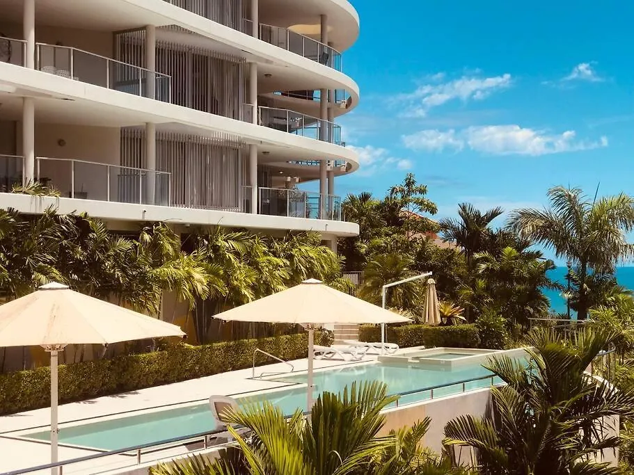 Apartment Three A Airlie Seaviews, Pool, Private Spa Airlie Beach