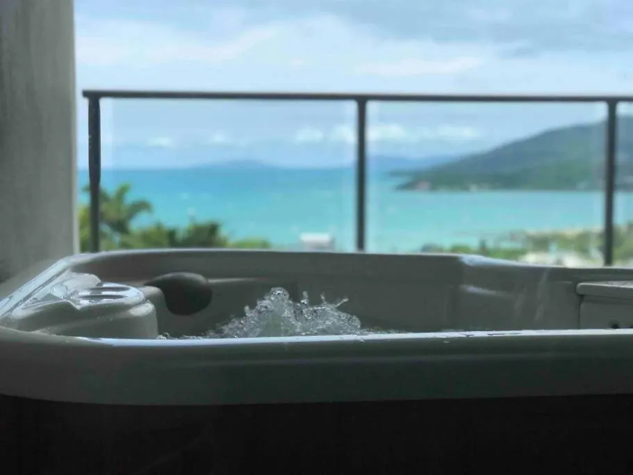 Apartment Three A Airlie Seaviews, Pool, Private Spa Airlie Beach Australia