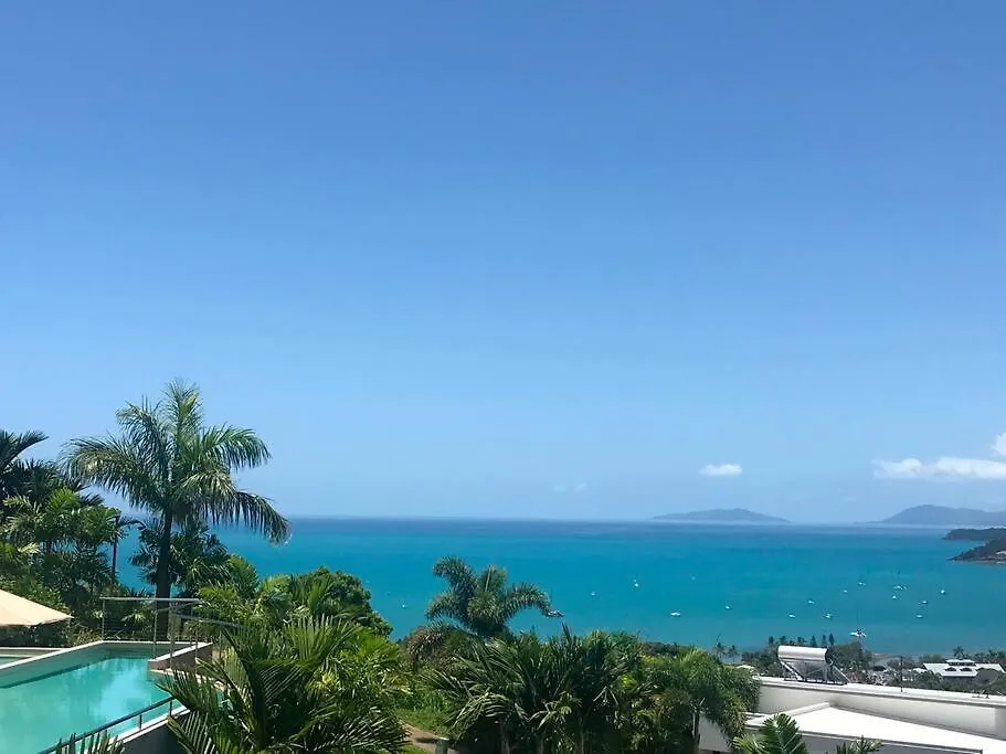 Three A Airlie Seaviews, Pool, Private Spa Airlie Beach Australia