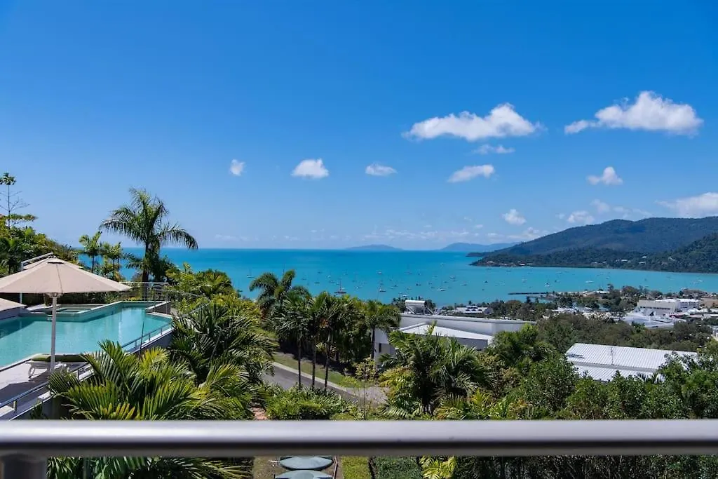 Apartment Three A Airlie Seaviews, Pool, Private Spa Airlie Beach Australia