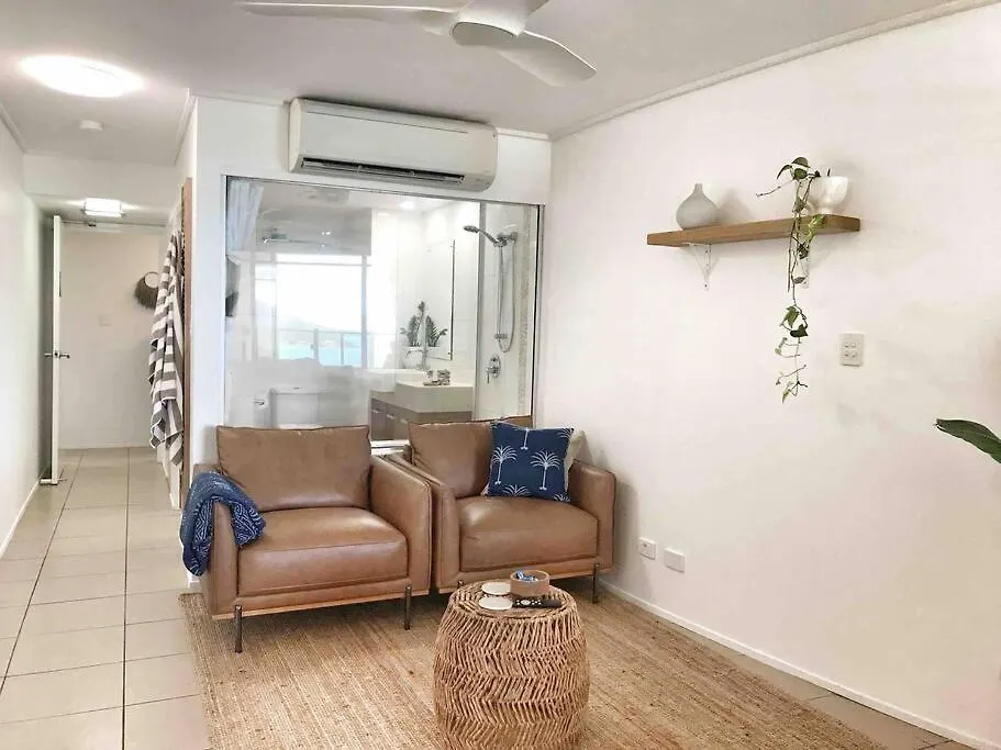 Three A Airlie Seaviews, Pool, Private Spa Airlie Beach 0*,  Australia